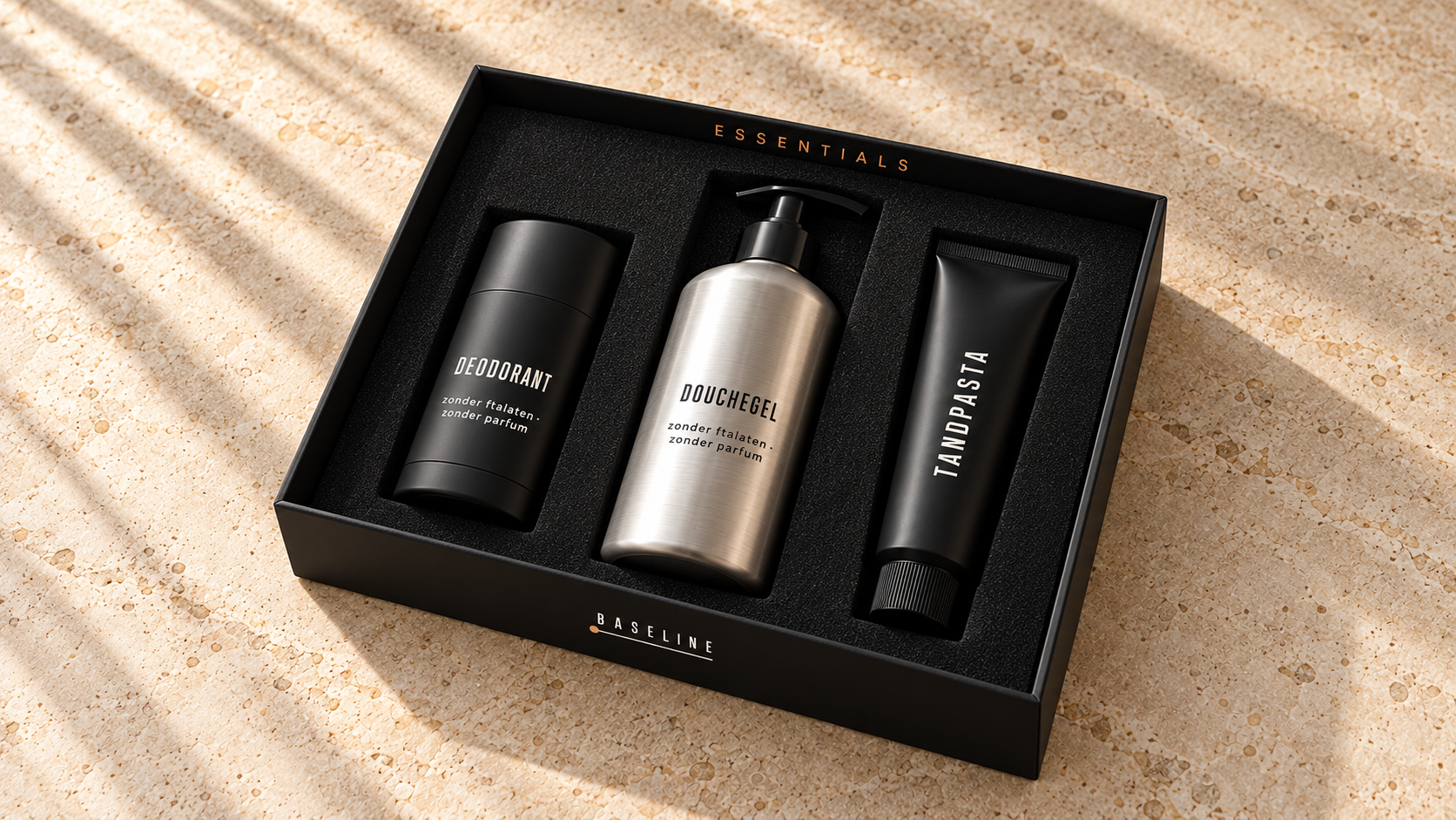 Baseline Essentials: deodorant, douchegel en tandpasta in een zwarte doos